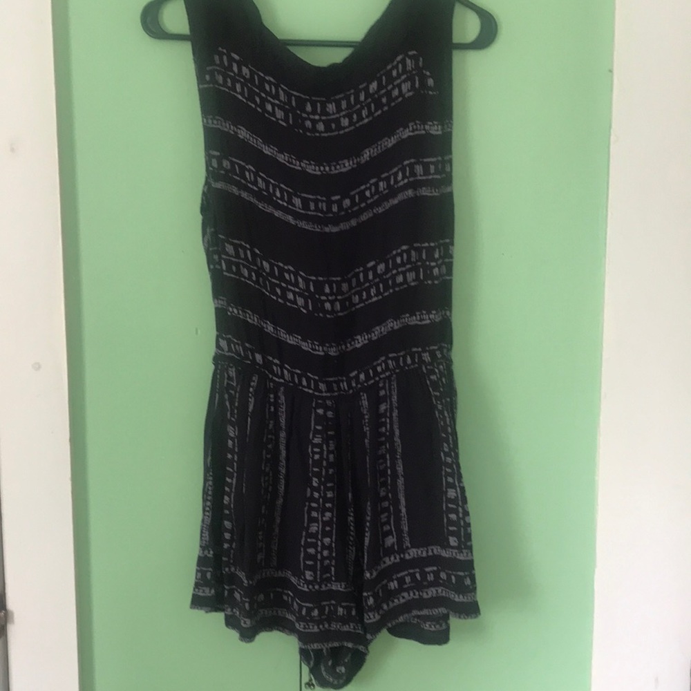 Romper - Picture 4 of 4